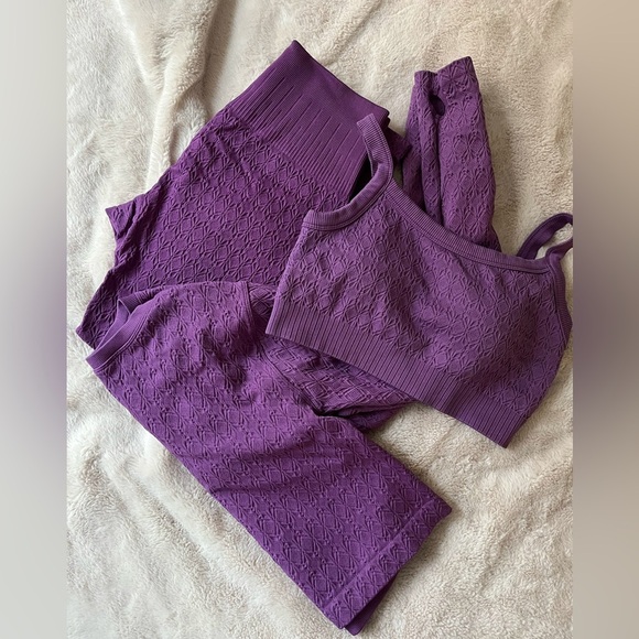 2/$20 ✨NWOT JoyLab Textured Seamless Bra Mulberry Purple Size M - Picture 9 of 10